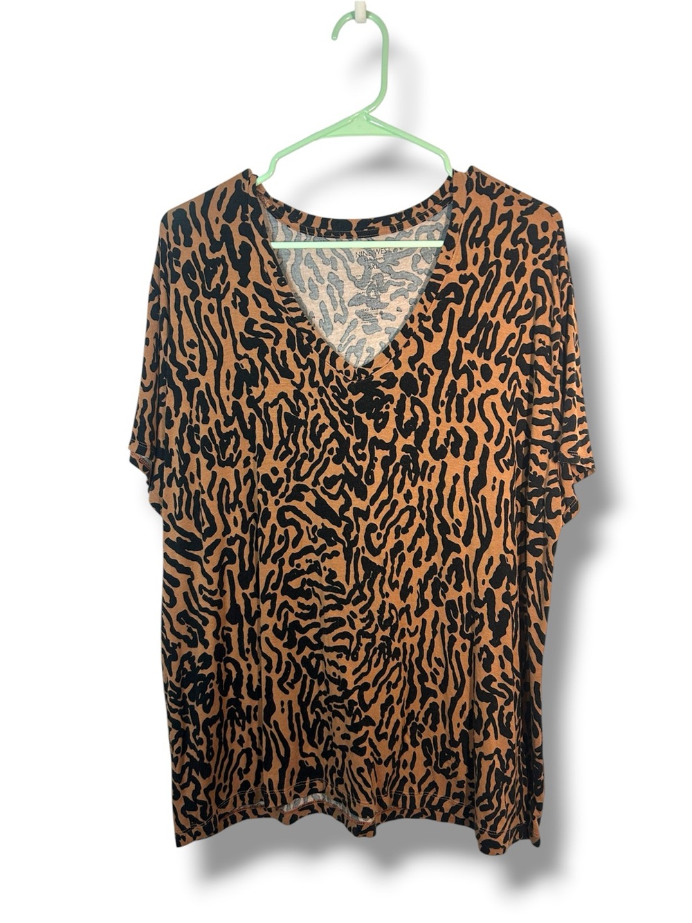 Nine West Soft Spun Leopard Print V-Neck Tee XXL